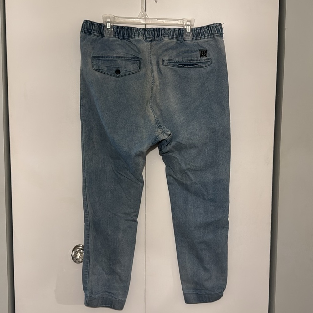 Jogger style jeans - Picture 4 of 7